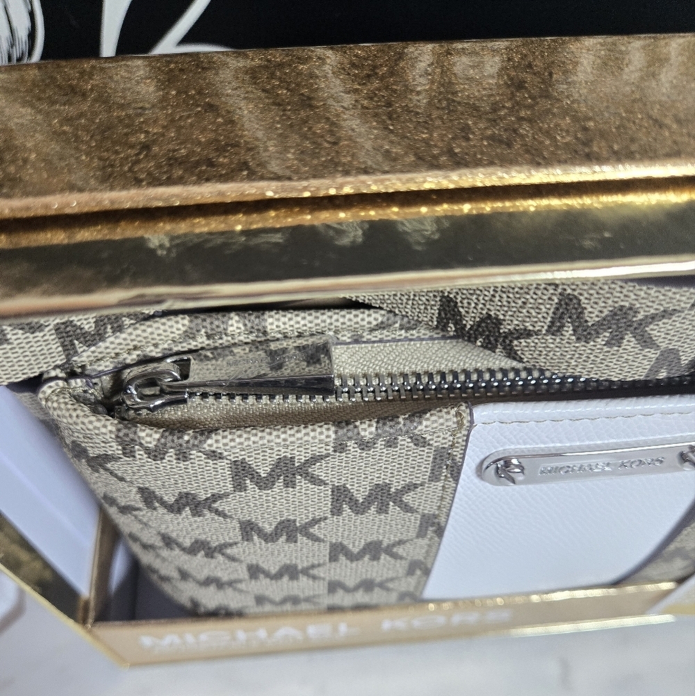 MICHAEL KORS MK Logo Adjustable Belt Bag NWT - Picture 4 of 5